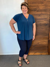 Load image into Gallery viewer, Black LABB | Perfect Navy Millenium Capri with Pockets