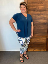 Load image into Gallery viewer, Black LABB | Perfect Travel Print Millenium Capri with Pockets