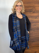 Load image into Gallery viewer, Reversible Black to Blue Plaid Extender