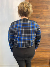 Load image into Gallery viewer, Blue Plaid/Black Convertible Zip Off Jacket