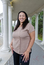 Load image into Gallery viewer, Black LABB Clothing | BL100-Beige Linen Short Sleeve Top

