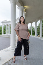 Load image into Gallery viewer, Black LABB Clothing | BL97-Beige Linen Short Sleeve Tunic
